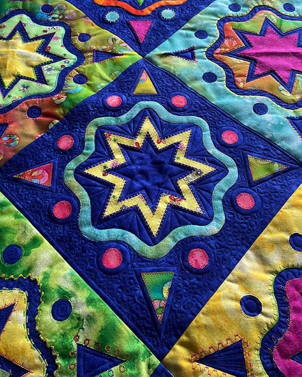 Find QuiltMasters and take your quilt in the right direction.